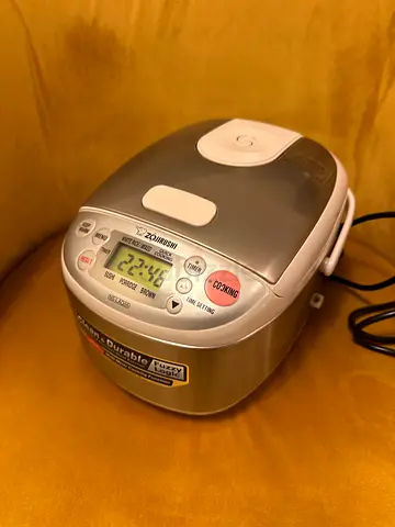 Zojirushi NS-LAQ05 3-Cup Micom Rice Cooker & Warmer – Compact, Non-Stick, Durable Japanese Quality
