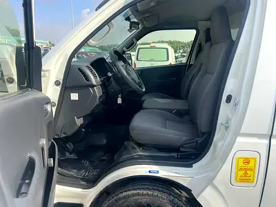 2022 Toyota HIACE 照片 7