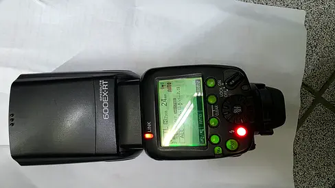 Cannon 600 EX -RT speedlite