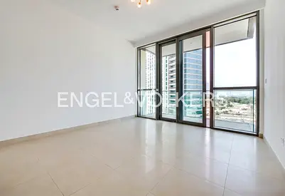 Spacious Layout | Vacant Soon | Direct Mall Access