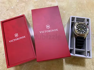 VICTORINOX Men Dive Pro Automatic Watch