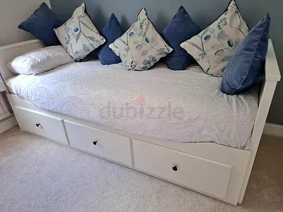 IKEA HEMNES day-bed frame with 3 drawers, white, 80x200 cm