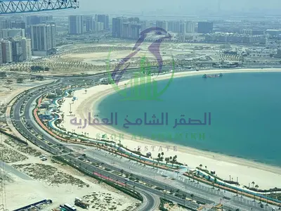 شقة غرفتين وصالة فاخرة في برج لابلاج الشارقة بإطلالة بحرية على ممزر دبي وجميع الغرف ماستر مع باركينغ