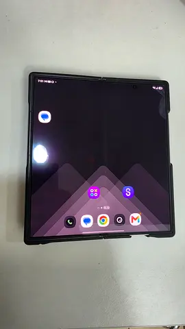 (Perfect Condition) Samsung Galaxy Z Fold with Samsung Care+ UAE until 9-2027 with free accessories