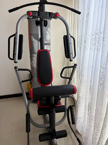Functional training machine
