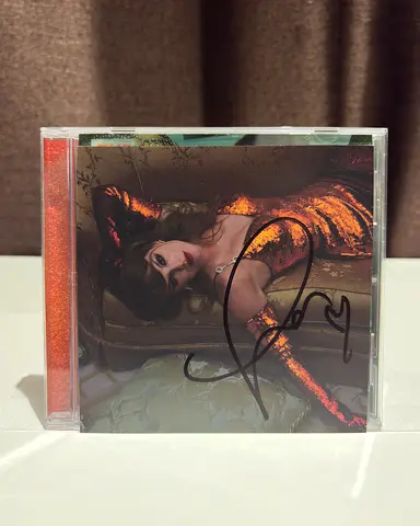 Taylor Swift - Showgirl SIGNED CD