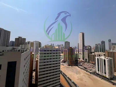 غرفتين وصاله النهدة الشارقه مع باركينج مجاني مع بلكونه خزائن بالحائط موزع كبير غرفتين ماستر
