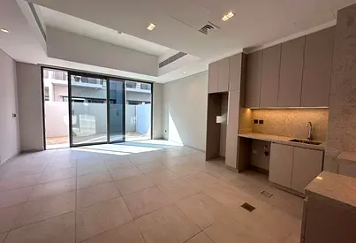 Vacant | Unfurnished | G+1