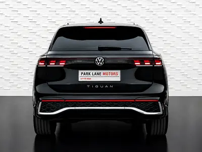 R LINE | 3-YEAR VW AGENCY WARRANTY 150,000 KM | 3-YEAR SERVICE PACKAGE-3