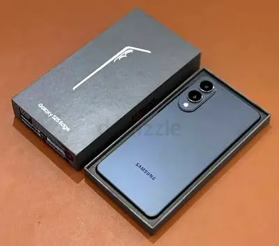Samsung Galaxy S25 EDGE - Like New with Box