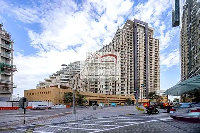 Vacant 1BR | Bright Layout | Negotiable Price