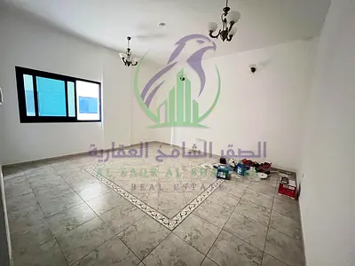 شقة غرفتين وصالة للايجار في المجاز 3 تكييف مجاني وقرب حديقة الصفية مباشرة موقع مميز على شارع رئيسي مع خزائن حائط