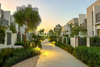 Excluisve | Greenery Backing | Vacant On Transfer
