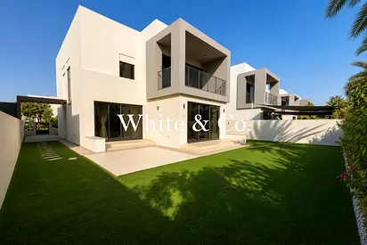 E2 Layout |Landscaped Garden| Single Row
