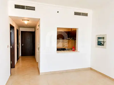 Vacant Spacious Layout High Floor Prime Location