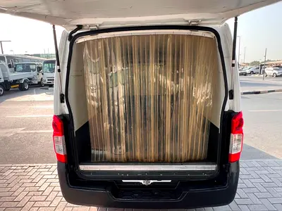 2015 Nissan URVAN — фото 11