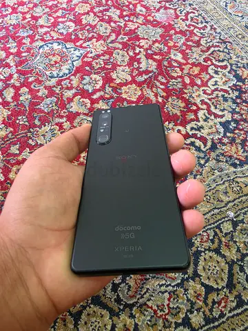 Sony Xperia 5G Mobile Phone