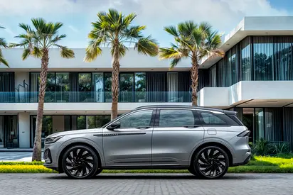 2024 Lincoln NAUTILUS 照片 2