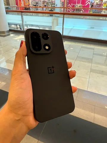 Brand New - OnePlus 15 5G (512GB) - Phonebot