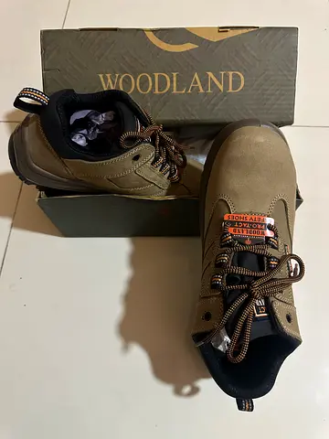 Brand new Men's Woodland safety shoes - 42(27cm) and 43(28cm) size available, Never used