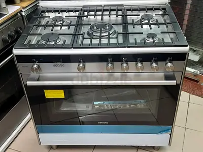 SIEMENS iQ700 Latest New Model Freestanding,  Top Gas , Electric Oven Cooker Size 90 X 60cm.