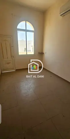 No FEWA Deposit 3 Bedroom Two Full Bathrooms and Big Kitchen Electricity on Local Near E311 and Hamediya Park