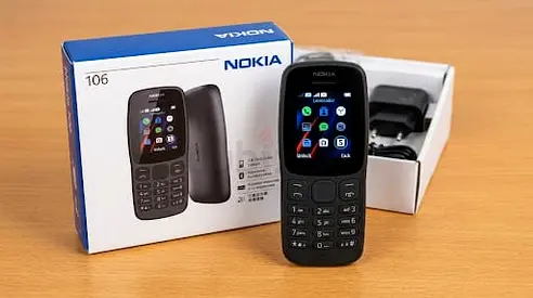 Nokia 106 basic feature phone with box and charger - Good condition