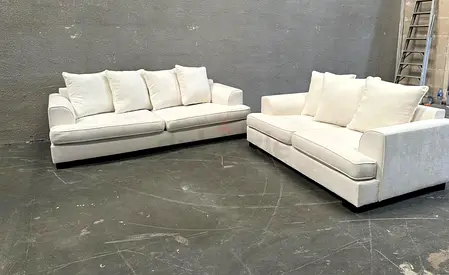 Brand New condition the one brand Kingston sofa set