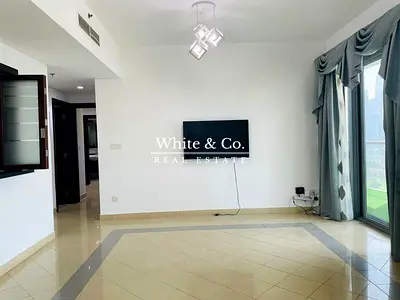 Immaculate views | Large layout | Vacant