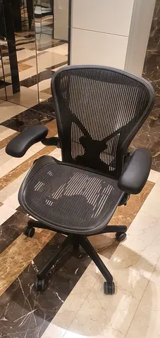 Herman Miller Areon Classic Chairs For Selling
