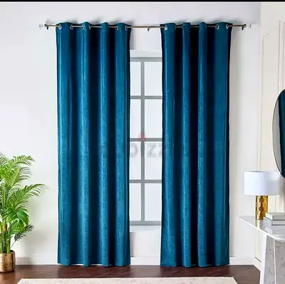 Set of curtains and carpets