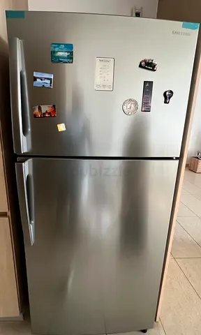 Samsung 2-door Top Freezer Refrigerator - Silver, Good Condition