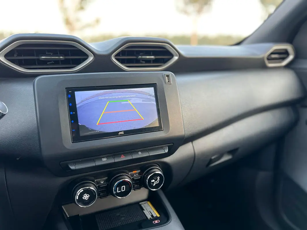 نيسان ماغنيت 2025