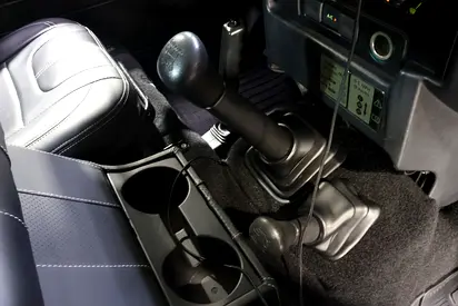 2010 LAND Rover DEFENDER — миниатюра 12