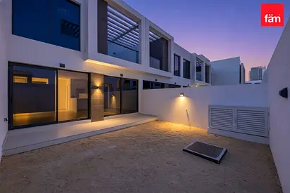| Golf Community | Unfurnished