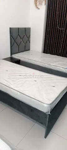Brand New single velvet bed with madical mattress