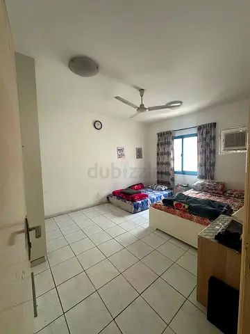 Room For Rent In Apartment