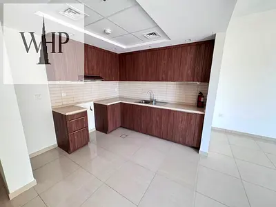 Spacious 1bhk Garden Huge Hall Parking Free Swimming Pool