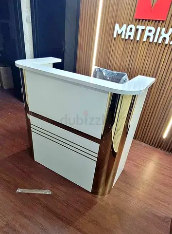 Modern white and gold reception desk — Brand New