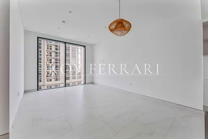 Vacant 1BR Apt | Creek Views | Move In Ready