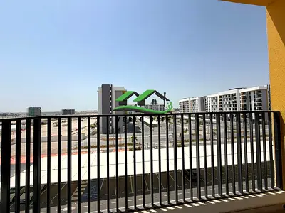 Brand New Living In Nice Layout Ready To Move