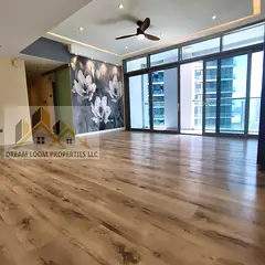 RENOVATED 3PLUS MAID/STUNNING VIEW/VACANT