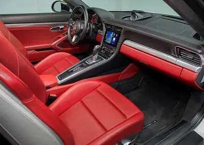 2017 Porsche 911 thumbnail 13