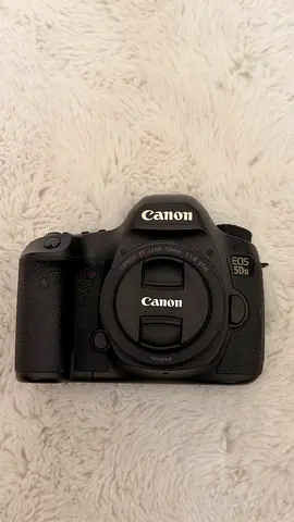 Canon EOS 5Ds DSLR Body - Good Condition