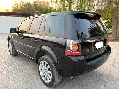 Pristine Land Rover LR2 HSE Luxury 2014 - GCC Specs