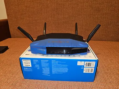 LINKSYS WRT 1900 AC WIFI ROUTER