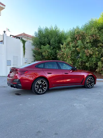 2025 BMW I4 缩略图 7