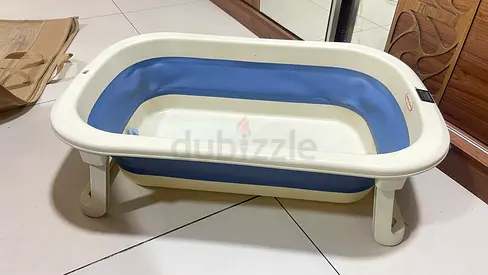Baby bath tub