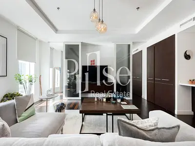 Spacious and Modern 1BR | Gate Ave Access