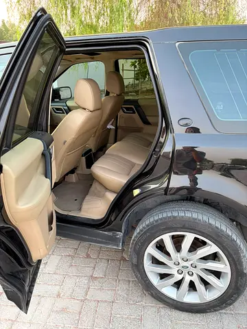 2014 LAND Rover LR2 photo 17